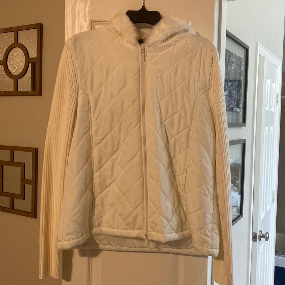Puffer/sweater jacket with hoodie